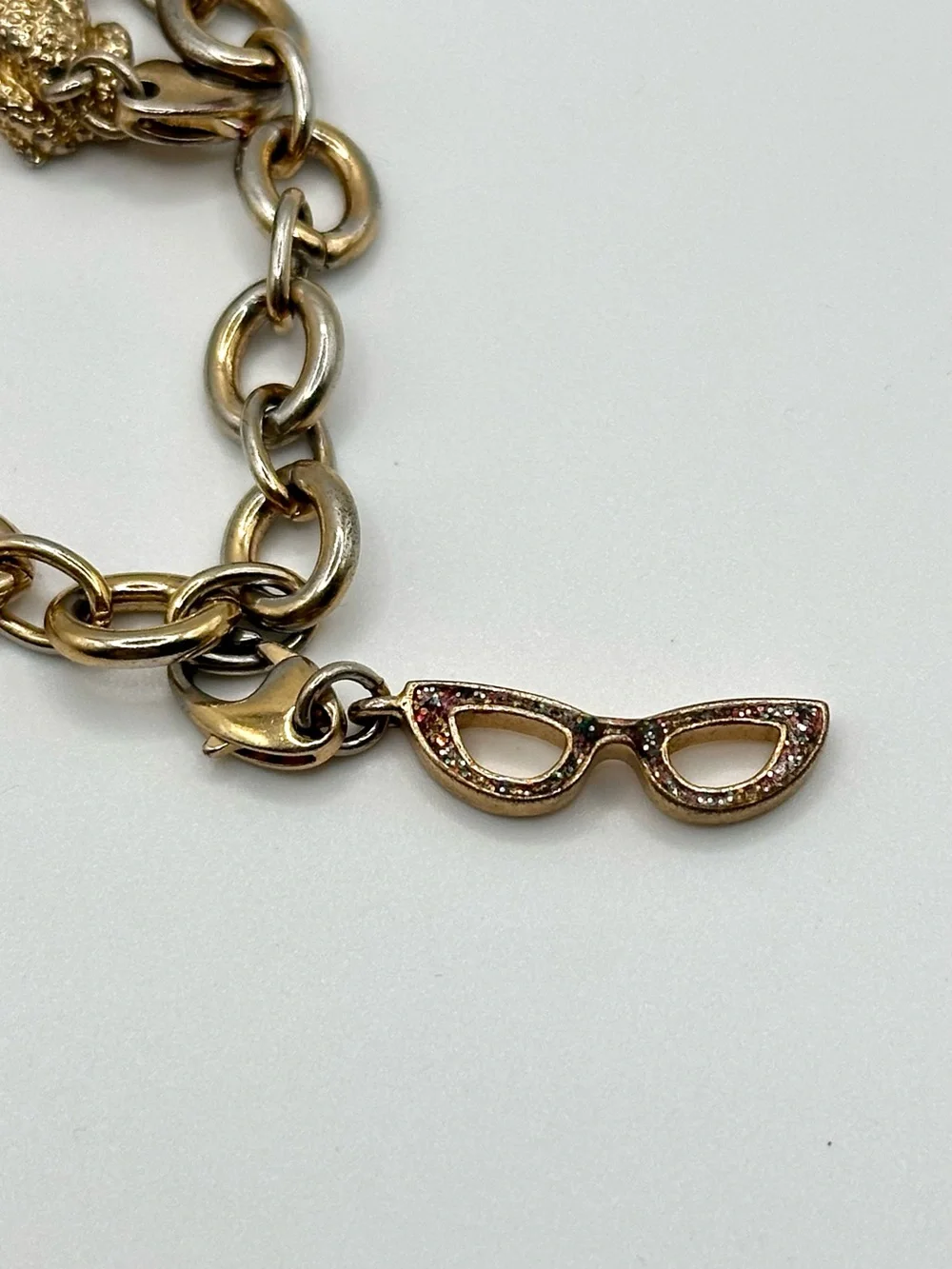 Kate Spade Charm Bracelet - Gold Tone XO Confetti Glasses Price Frog Champagne - Picture 4 of 11